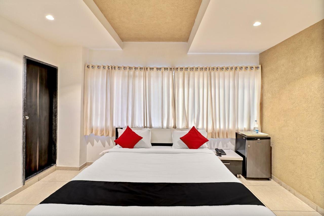 Dev Motel And Banquet Nadiād Екстериор снимка